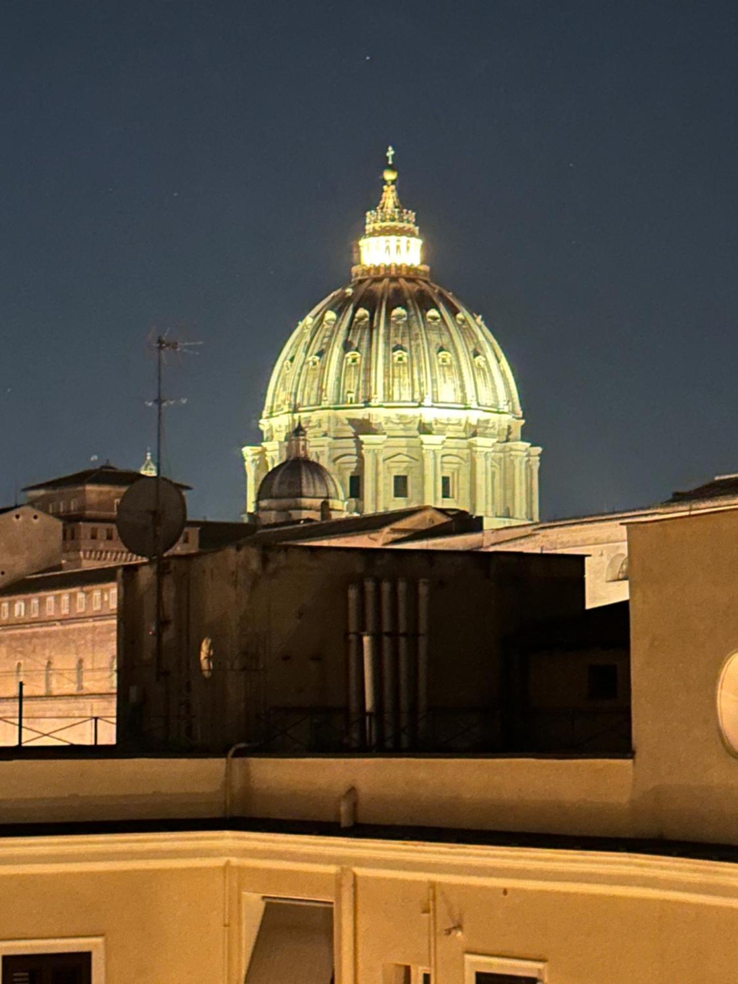 Ricettiva Risorgimento San Pietro E Musei Vaticani روما المظهر الخارجي الصورة